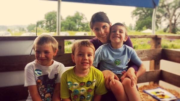 Brittani with three of her kids